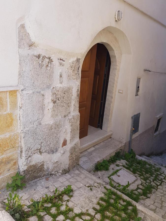 Appartamento Tipico In Piccolo Borgo Abruzzese Terranera Exterior photo